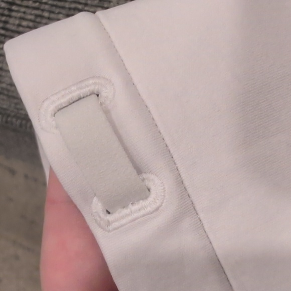 Lululemon Full Flourish Pullover Light Chrome - Picture 7 of 12